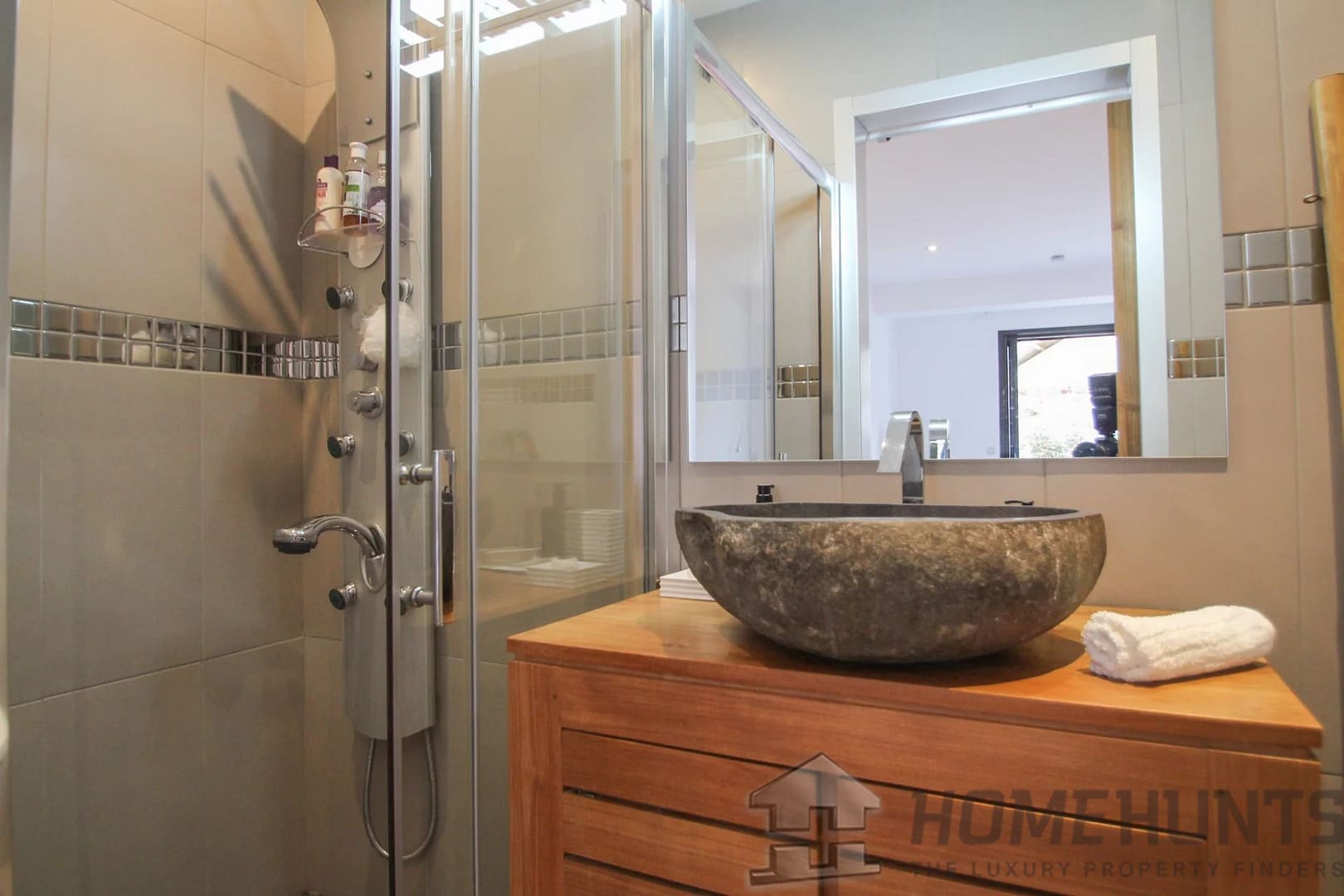 property_HH-15918845-23