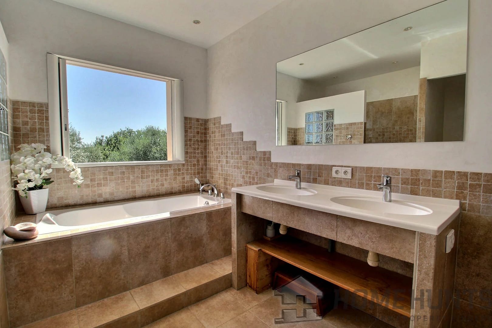 property_HH-15919750-12