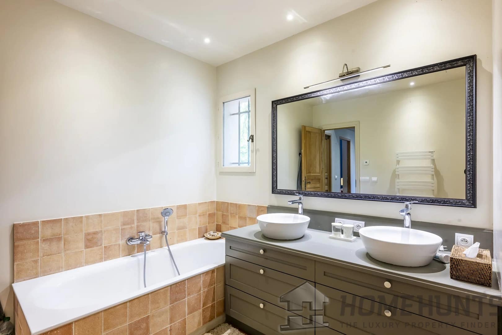 property_HH-15982380-14