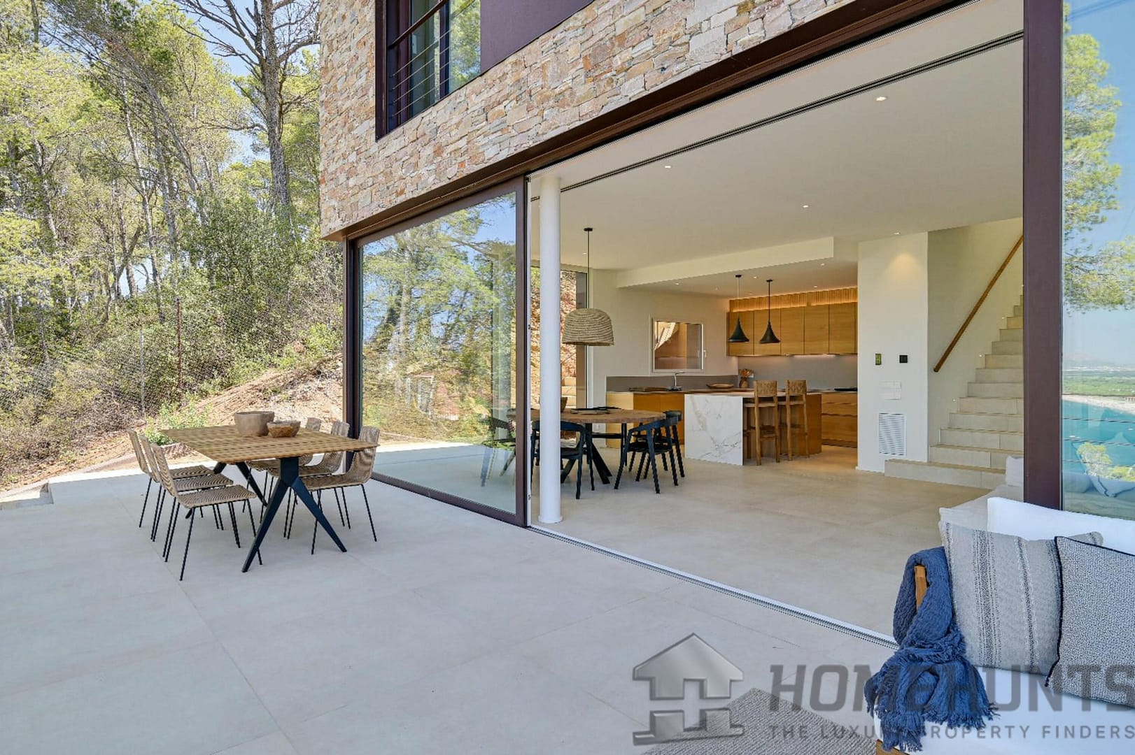 property_HH-15979140-18