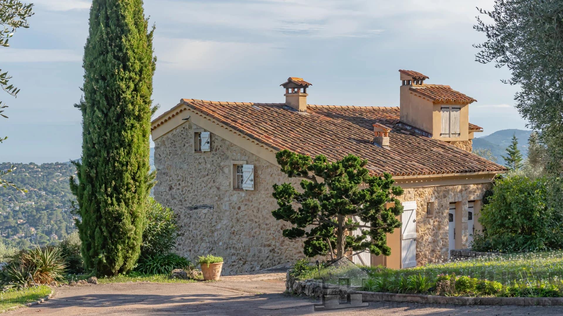 property_HH-15587375-10