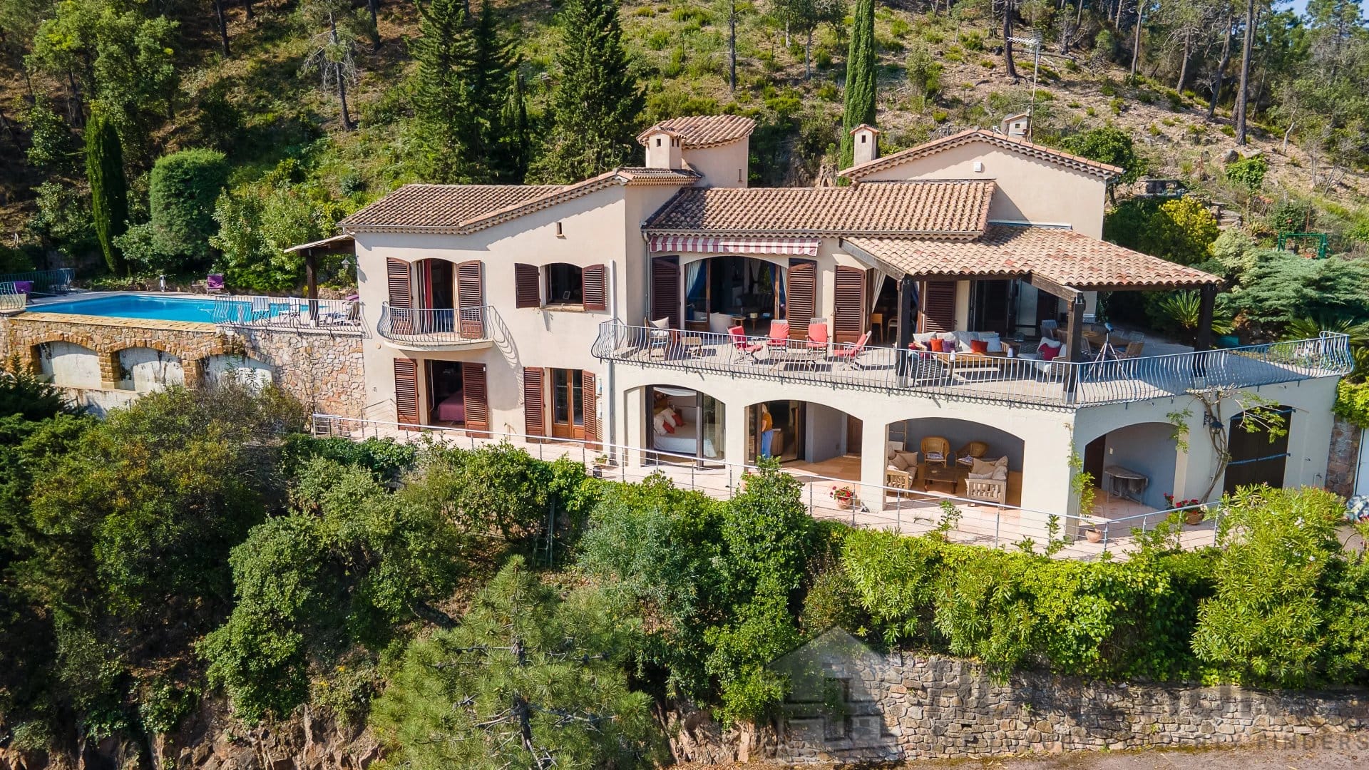 property_HH-14839387-21