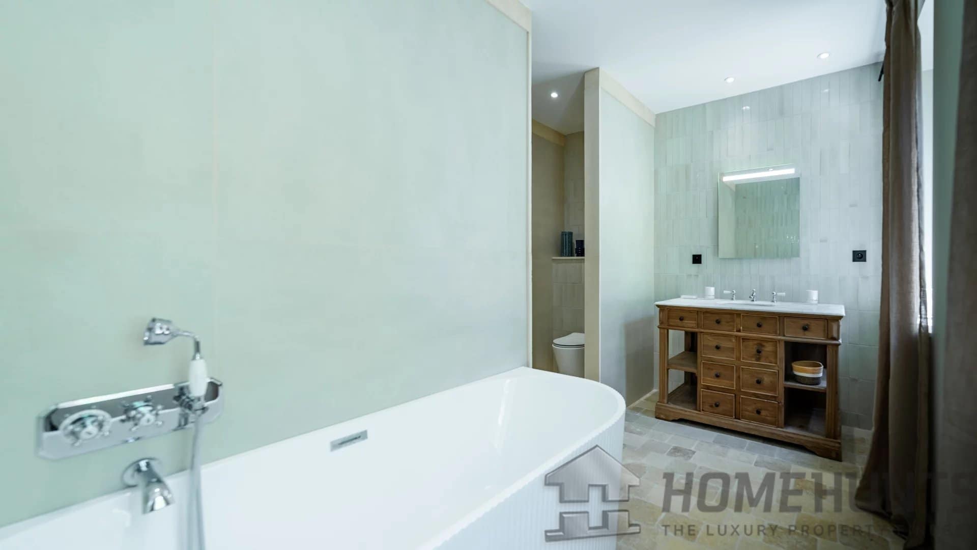 property_HH-15892810-24