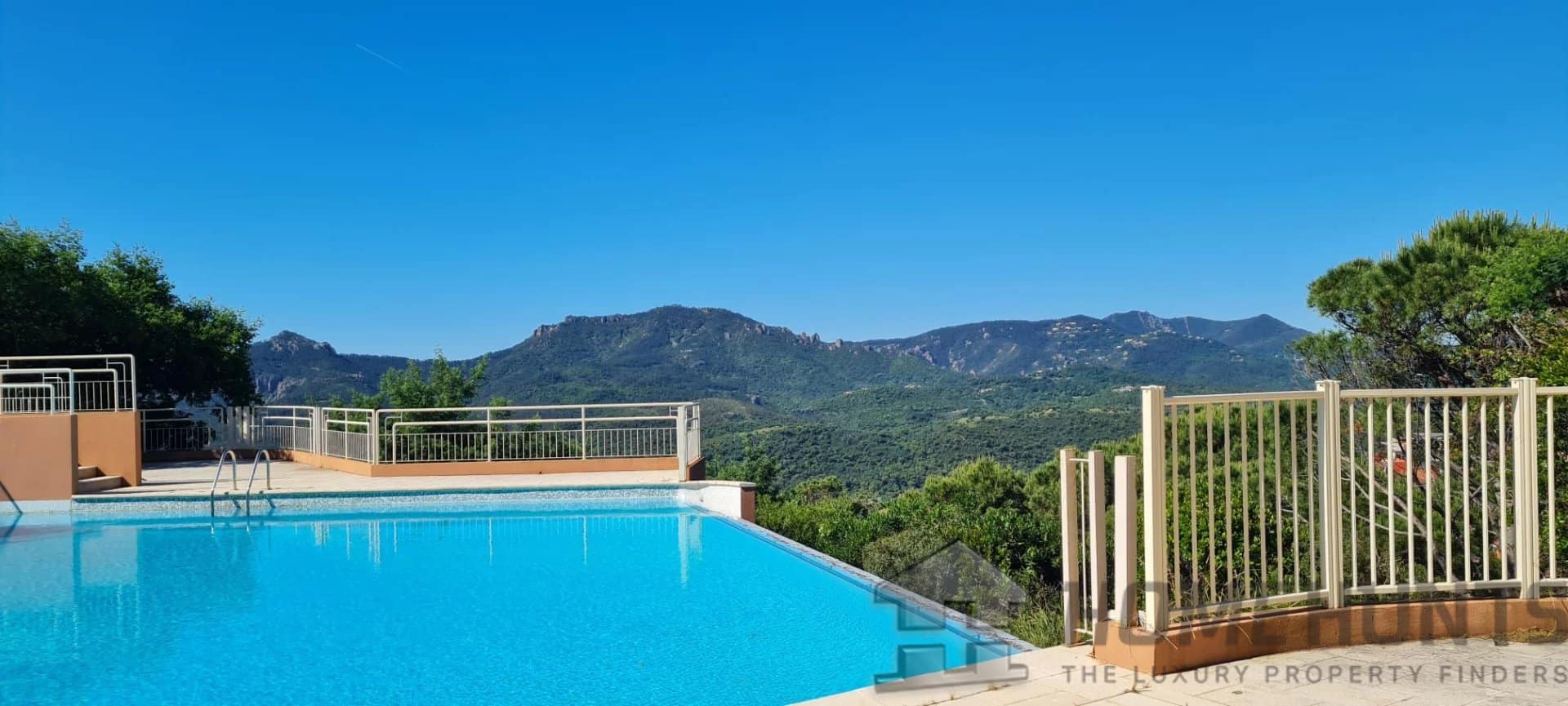 property_HH-15924596-10