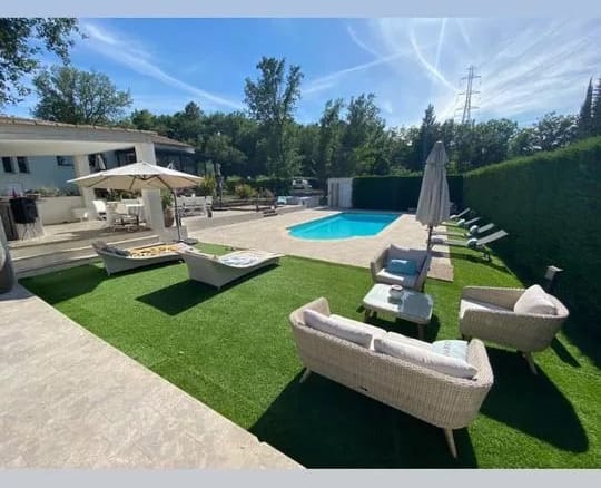 5 Bedroom Villa/House in Bagnols En Foret 26