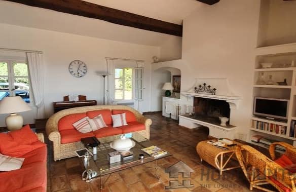 4 Bedroom Villa/House in Les Issambres 4