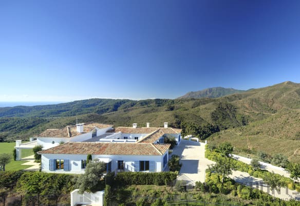 5 Bedroom Villa/House in Benahavís 22