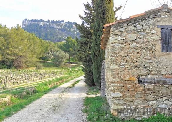 2 Bedroom Villa/House in Cassis 6