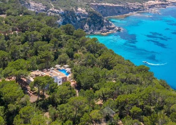 6 Bedroom Villa/House in Formentera 12
