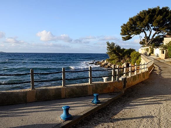 Best Places to Live on the Provence Coast 2