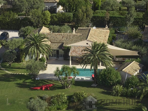 8 Bedroom Villa/House in Saint Tropez 34
