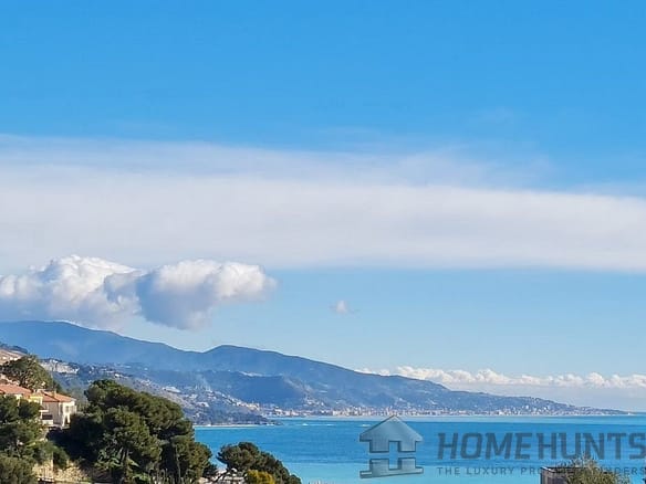 5 Bedroom Villa/House in Roquebrune Cap Martin 34