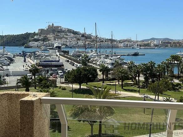 4 Bedroom Apartment in Ibiza 36