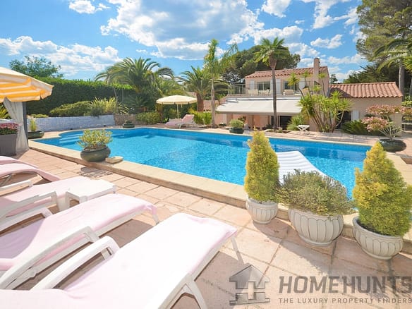 6 Bedroom Villa/House in Mouans Sartoux 14