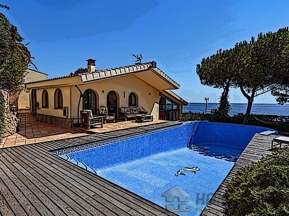 4 Bedroom Villa/House in Sant Feliu De Guixols 32