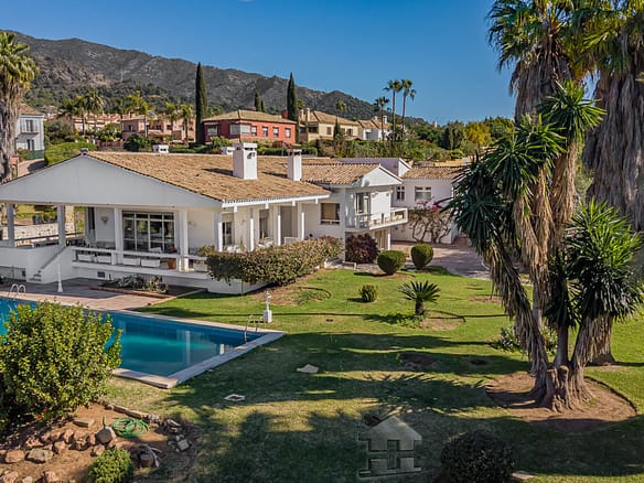 7 Bedroom Villa/House in Marbella 18