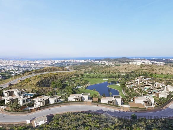 5 Bedroom Villa/House in Mijas 28