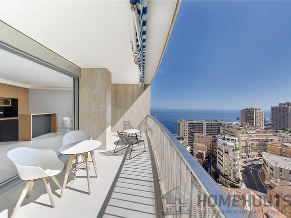2 Bedroom Apartment in Monaco 4