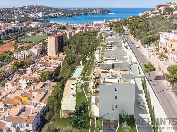 4 Bedroom Apartment in Santa Ponsa 14