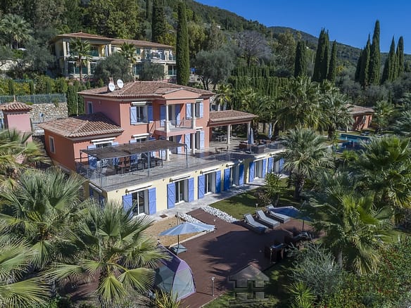 7 Bedroom Villa/House in Grasse 20