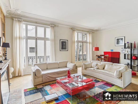 2 Bedroom Apartment in Paris 8th (Golden Triangle - Parc Monceau) 6