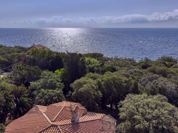 5 Bedroom Villa/House in Saint Aygulf 24