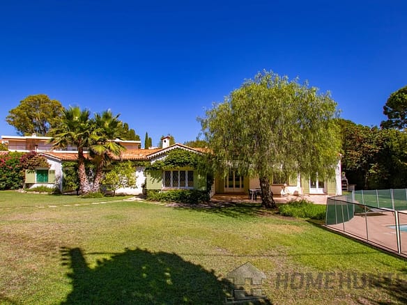 6 Bedroom Villa/House in Cap D Antibes 28