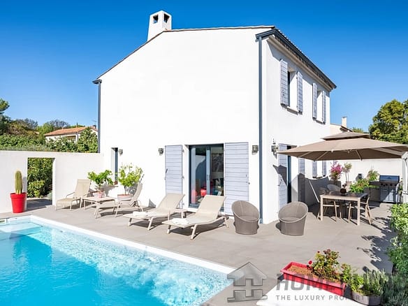 4 Bedroom Villa/House in Maussane Les Alpilles 28