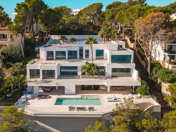 6 Bedroom Villa/House in Cala Vinyes 20