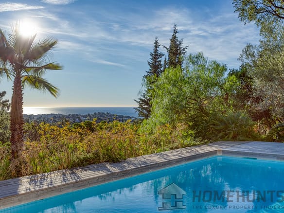 4 Bedroom Villa/House in La Croix Valmer 8