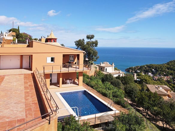 4 Bedroom Villa/House in Begur 2
