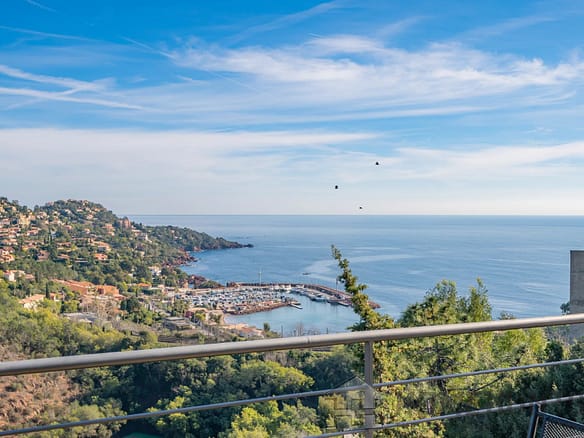 5 Bedroom Villa/House in Theoule Sur Mer 22