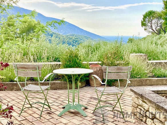 5 Bedroom Villa/House in Oppede 8