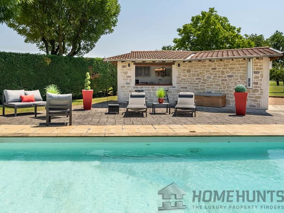 4 Bedroom Villa/House in Villié-morgon 20