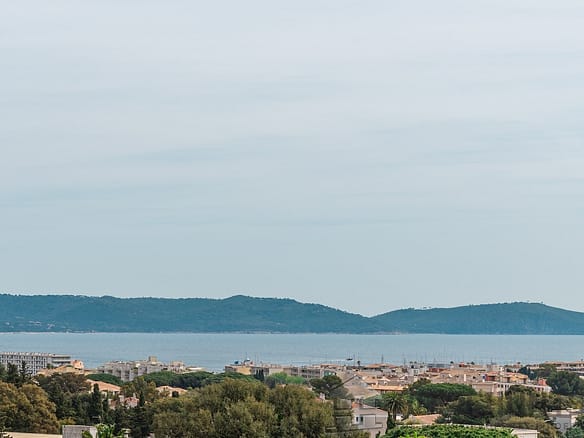 3 Bedroom Apartment in Cavalaire Sur Mer 16