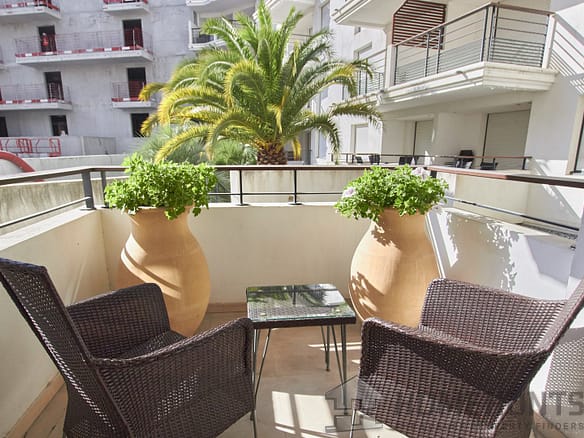 1 Bedroom Apartment in Cannes 10