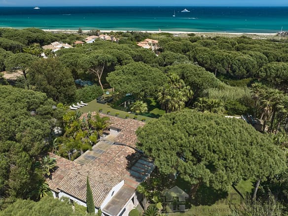 5 Bedroom Villa/House in Ramatuelle 2