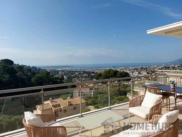 4 Bedroom Apartment in Cannes 2