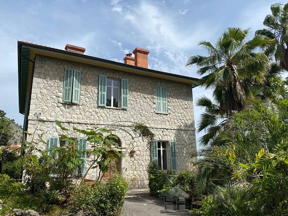 5 Bedroom Villa/House in Menton 14