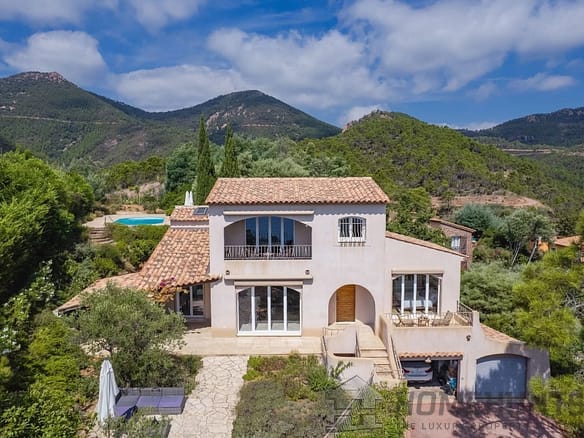 3 Bedroom Villa/House in Theoule Sur Mer 34