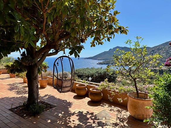 3 Bedroom Apartment in Theoule Sur Mer 26