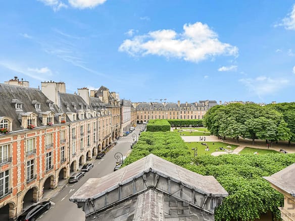 3 Bedroom Apartment in Paris 4th (Marais – Place des Vosges – Ile St Louis) 9