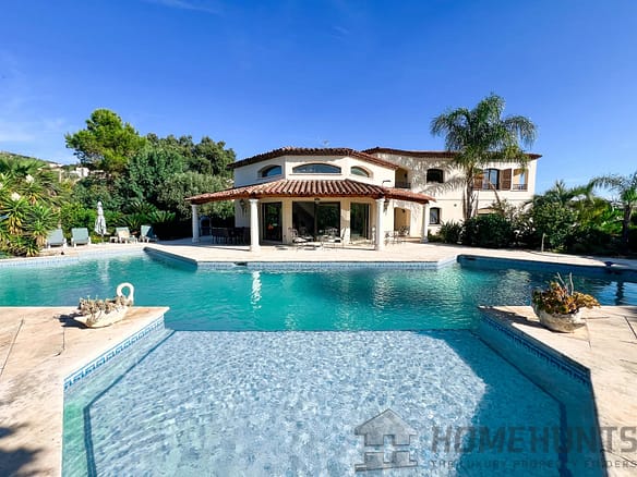 4 Bedroom Villa/House in Mandelieu La Napoule 24