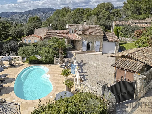 4 Bedroom Villa/House in Peymeinade 26