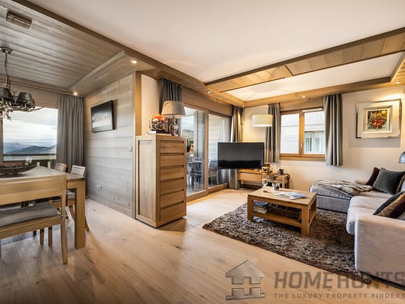 2 Bedroom Apartment in Courchevel 20