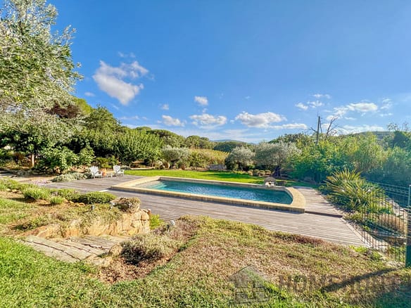 3 Bedroom Villa/House in Grimaud 2