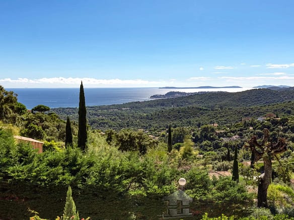 4 Bedroom Villa/House in La Croix Valmer 36