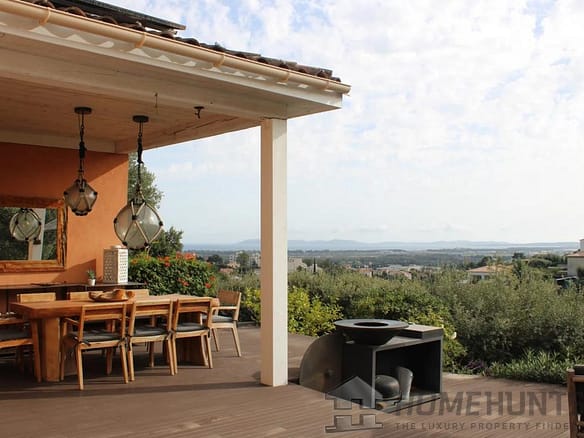 4 Bedroom Villa/House in Hyeres 10