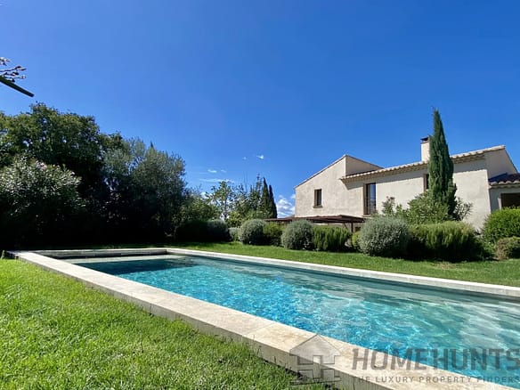 4 Bedroom Villa/House in Cabrieres D Avignon 6