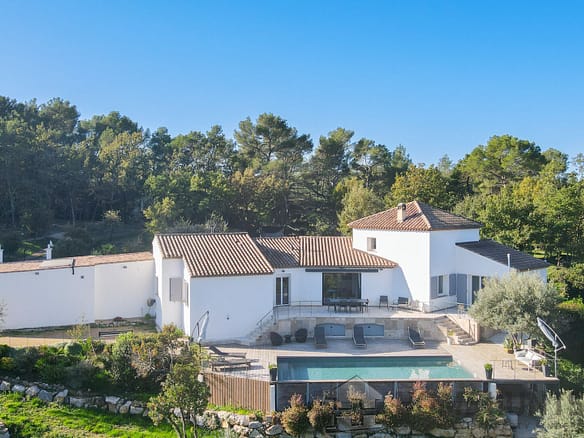4 Bedroom Villa/House in Tourrettes 36